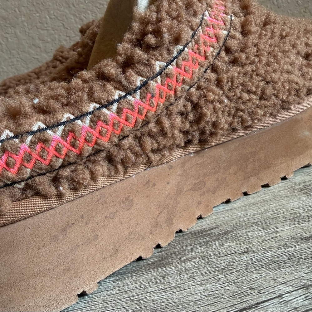 UGG Tazz Braid Platform Slippers Women’s Size 7 Hardwood Color - Picture 10 of 16